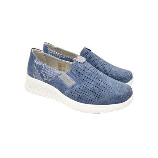 MO-1581 világoskék slipon