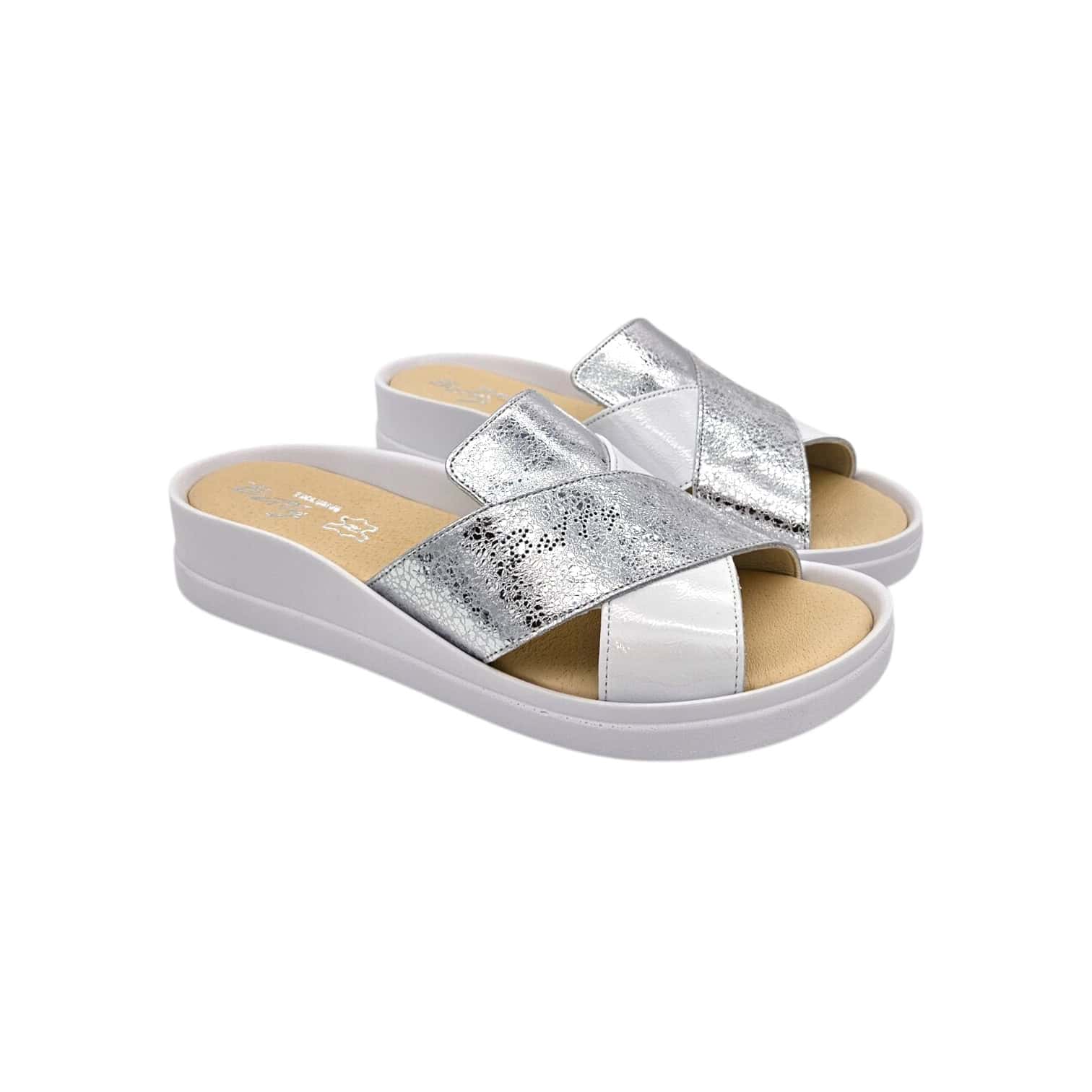 Betty24-20 714 B Papucs Fehér-ezüst