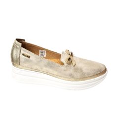 Alternative view of Betty Slipon 24-10-10/KOK/0691 arany