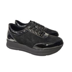 YEHJ-680 Sneaker fekete lakk